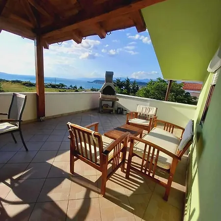 Appartement Mit Whirlpool Krneza